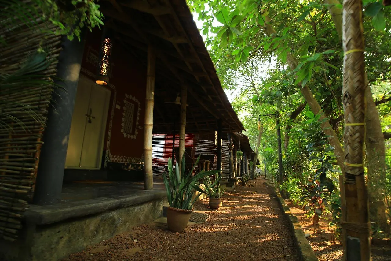 V Resorts Bohemian Masala Resort バルカラ