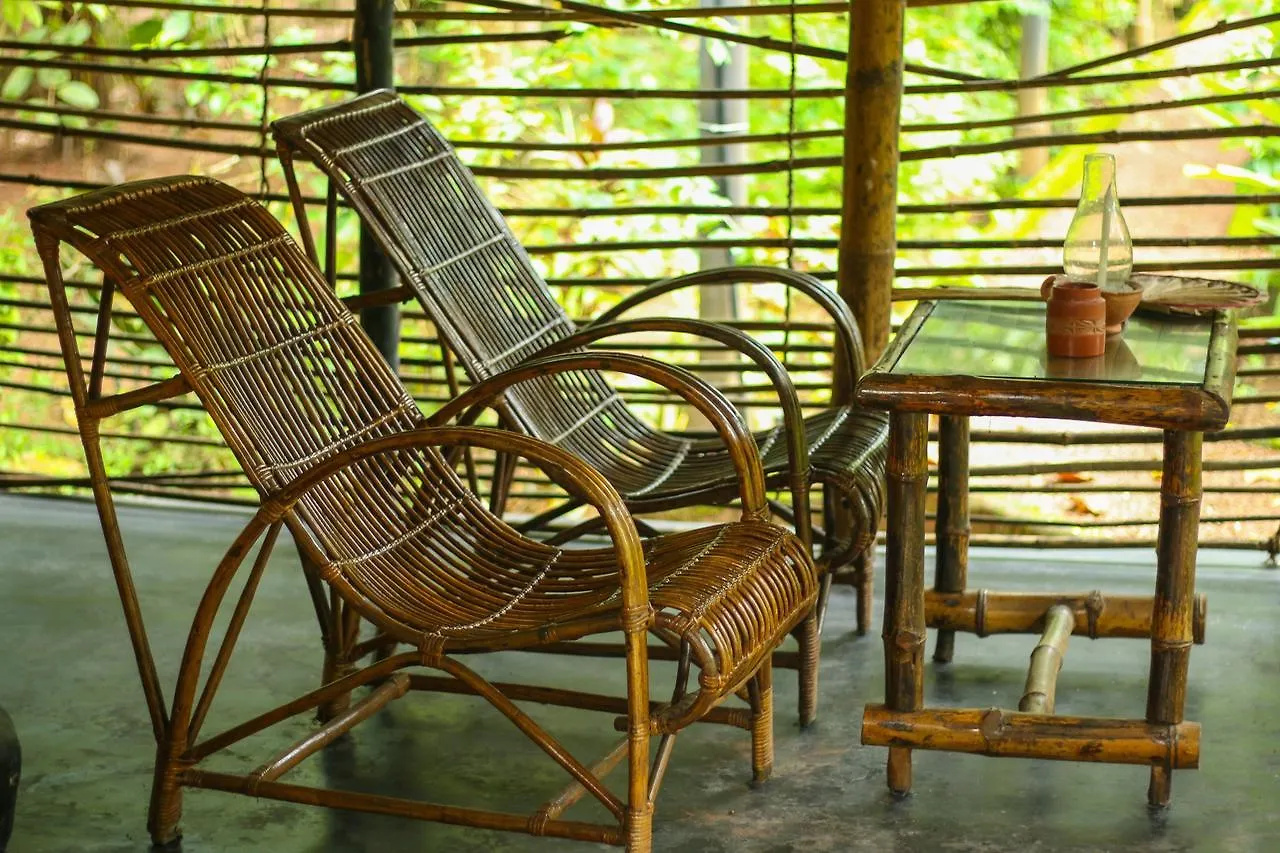 V Resorts Bohemian Masala Resort バルカラ
